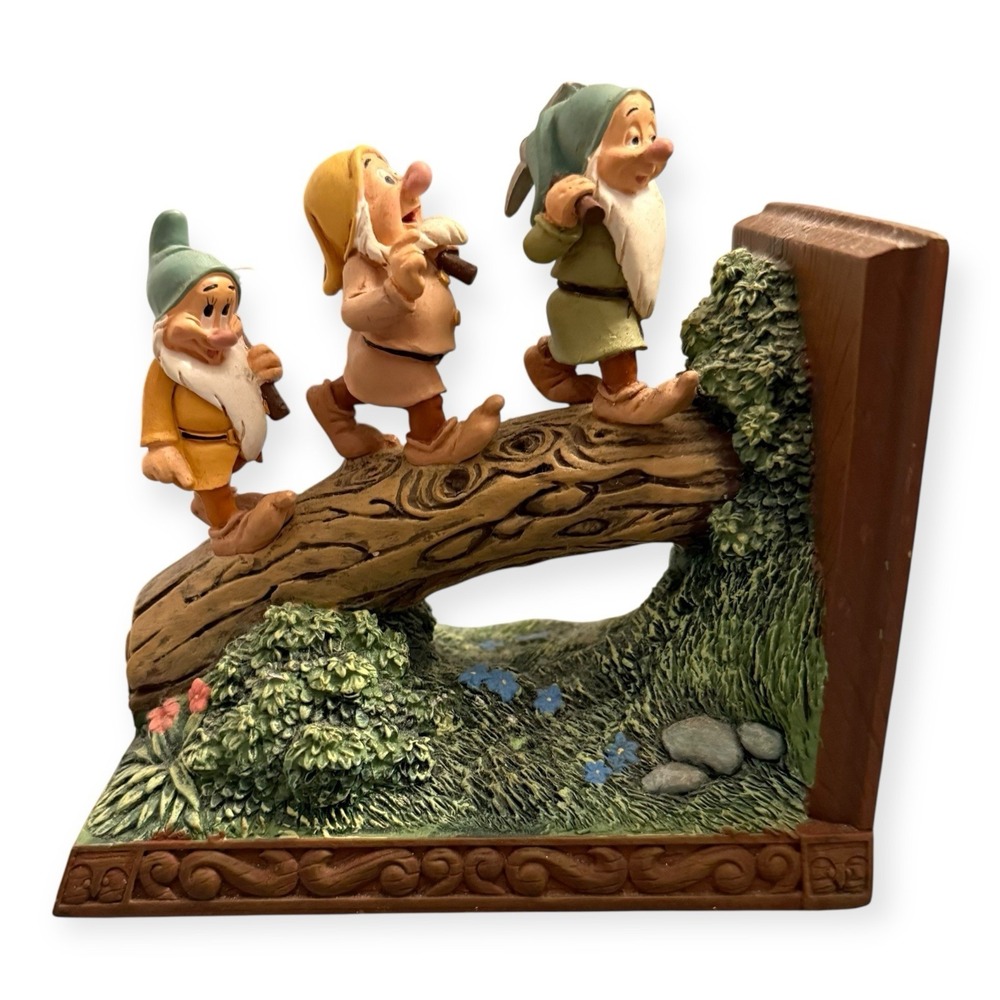 Bradford Exchange Snow White Heirloom Bookends End Pieces - Picture 4 of 11